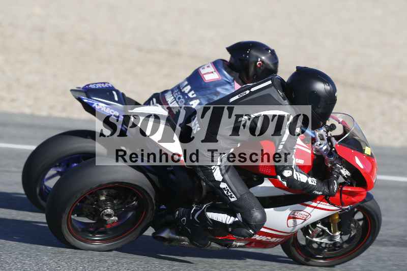 /02 28.-31.01.2025 Moto Center Thun Jerez/gruen-green/404